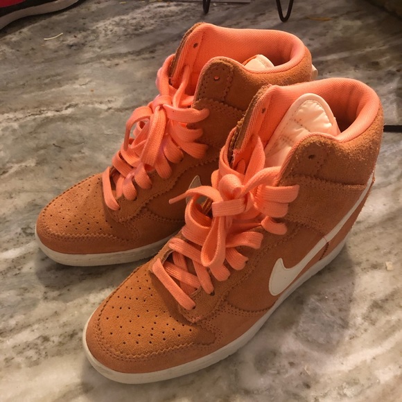 nike sky high shoes